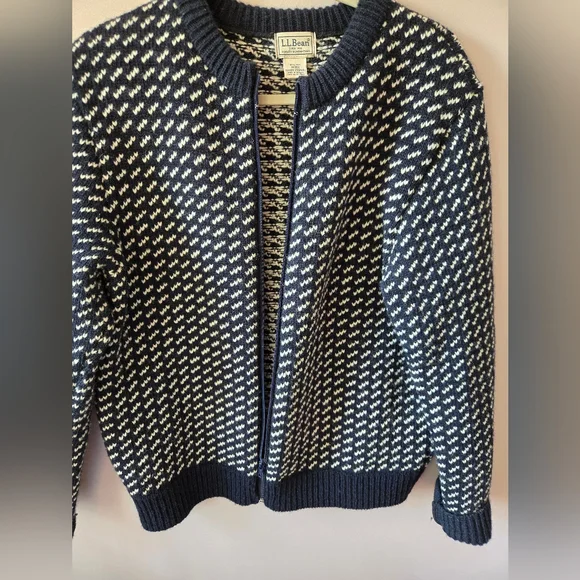 L.L. Bean Heritage Birdseye Wool Cardigan - Made in Norway - Picture 5 of 10